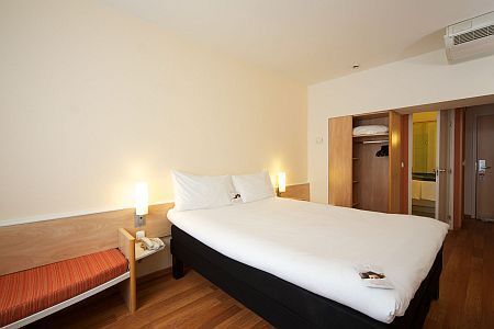 Tanie pokoje w centrum Pesztu - Hotel Ibis City Budapeszt