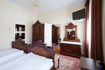 Cameră liberă în Sopron la hotelul Pannonia