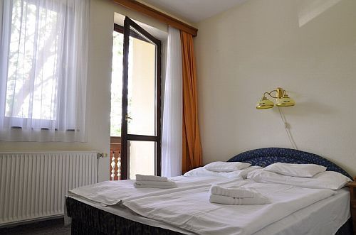 La chambre double de L'hôtel Révész Gyor - La réservation online et grande interne