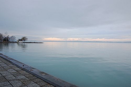 海岸ホテルのプ―ル、Siofok, バラトン