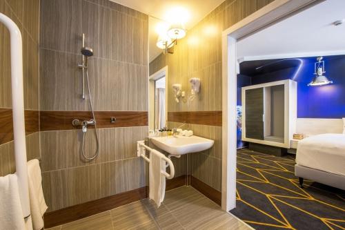 Chambre d'hôtel à prix réduit au Novotel Hotel Szeged avec entrée spa