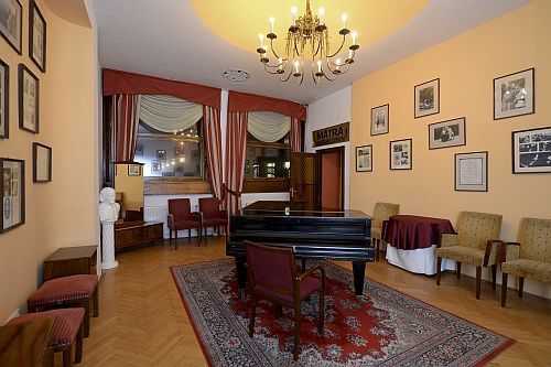 Niedrogi hotel w Galyateto przy 4* Hunguest Grandhotel Galya