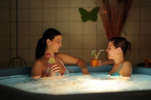 Jacuzzi i Budapests hotell Budapest Millennium*** 