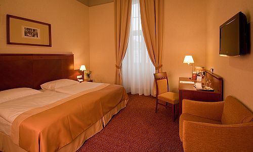 Camere duble în hotelul Mercure Magyar Kiraly din Szekesfehervar,Ungaria