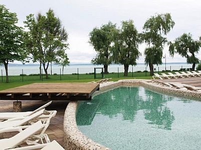 Accommodatie bij het Balatonmeer met actieprijzen en speciale aanbiedingen - 4-sterren Premium Hotel Panorama in Siofok