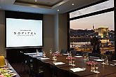 Sofitel Chain Bridge hotel in centrul Budapestei pe malul Dunarii