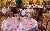 Le restaurant - appartements et des chambres sur la rive du lac Balaton - Wellness en Hongrie - Hôtel Club Tihany