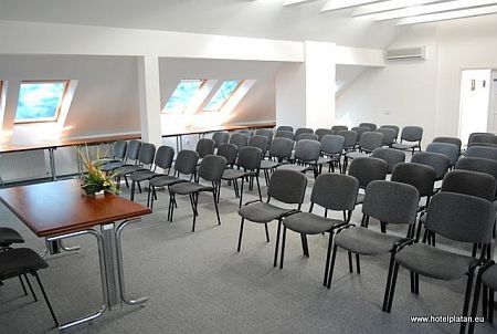 Hotel Platan Szekesfehervar - sala de reunión