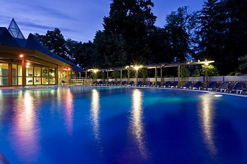 Bains extérieurs - Health Spa Resort Hôtel Heviz en Hongrie