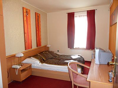 Park Hotel Minaret Eger- отель по доступным ценам в городе Егер