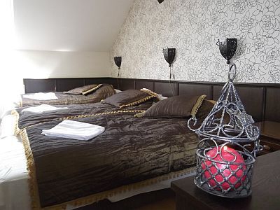 Unterkunft in Eger mit günstigen Preisen bei Fő Staße und in der Nähe von Minaret - Park Hotel Minaret Eger