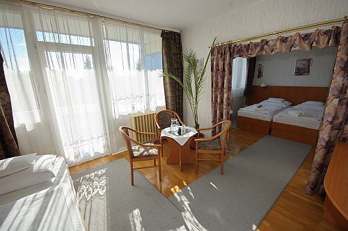 Apartament in hotelul Corvus din Bukfurdo