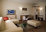 Elegant ingerichte suite in Hotel Famulus in Gyor, West-Hongarije
