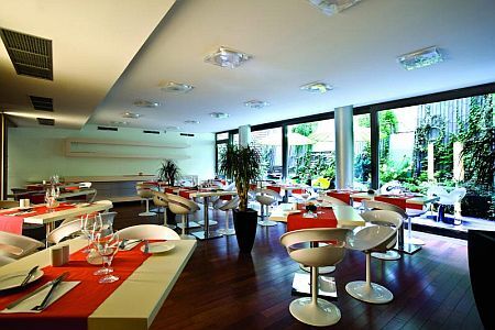 Salle de petit déjeuner dans l'Hotel Lanchid 19 près du Château de Buda