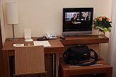 Télévision LCD avec chaînes hongroises et internationales - The Three Corners Hotel Bristol Budapest