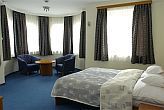 Jednoosobowe łóżka w Hotelu City Szeged
