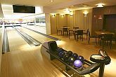 Bowlen in Vital Hotel Nautis aan de oever van het Velencemeer