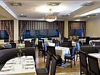 Restaurante del Hotel Leonardo Budapest - hotel cerca de la avenida Ulloi