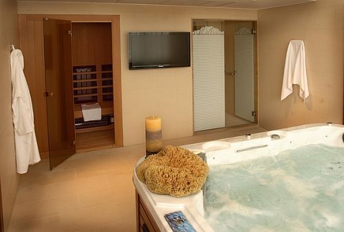 Presidential svit på Saliris Hotel med jacuzzi, bastu och solarium