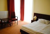 Elegantes Doppelzimmer in Kecskemet - Hotel Falukozpont Ujhartyan