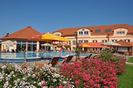 Aqua Spa Hotel Cserkeszolo 4* pacchetti speciali a Cserkeszolo