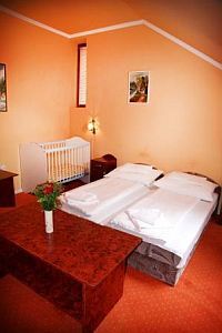 Child-friendly hotel in Nyiregyhaza - Swiss Lodge Pension with low rates