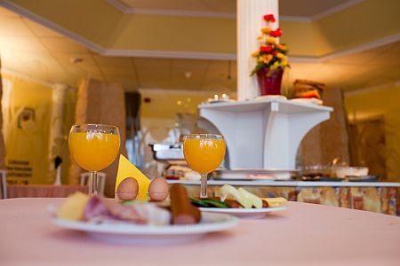 Hotel Kristály- ресторан при отеле и вкуснейшим меню