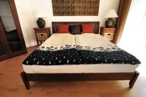 Un piso con la cama doble, Comfort Apartments en el centro de Budapest