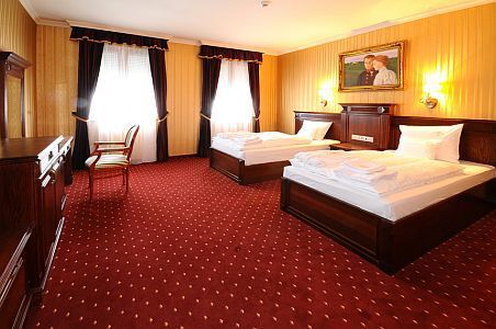 Hotel Óbester Debrecen - デブレツェンのホテル　オ-べシュテルの客室は綺麗で広々としております