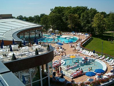 Bagno d'Avventura a Gyoparosfurdo vicino all'Hotel Alfold Gyongye