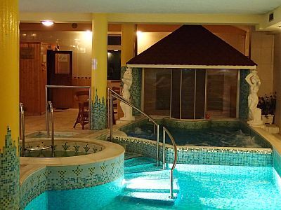 Wellnesshotell i Eger med halvpension paket Hotel Korona Eger 4*