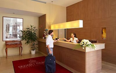 ✔️ Hotel Queen Elizabeth *** ✔️ Hotel Queen Elizabeth ***