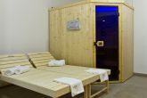 Infrasauna med vilobänk på Kelep Hotel i Tokaj