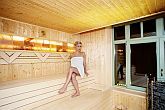 De ruime Finse sauna van Grand Hotel Glorius Mako