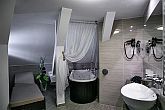 Apartament z jacuzzi dla nowożeńców w Hotelu Grnad Glorius 