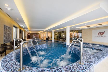 Оздоровительный уик-энд в Холлоко в отеле Castellum Wellness 4*