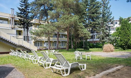 Nostra Hotel Siófok - goedkoop hotel in Siofok met eigen tuin