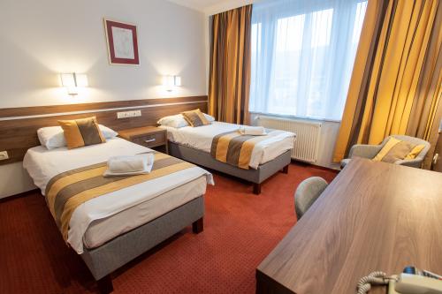 Árpád Tatabanya Hotel ­ Special hotell i Tatabanya, vackra omgivningar