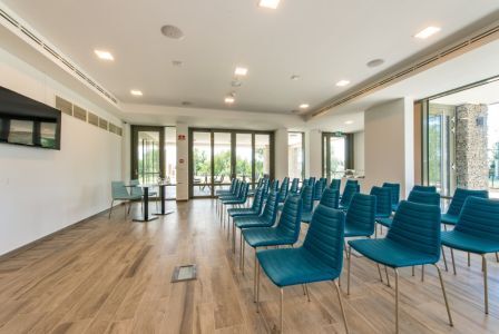 Salle de conférence à Akademia Wellness Hotel Balatonfured