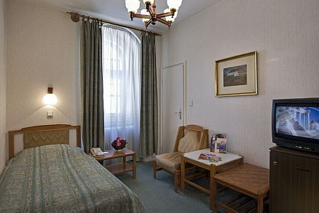 Hotelreservierung in Hotel Gellert Budapest, Gellert Einzimmerbett