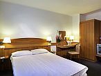 Discount Mercure Buda Hotel near the South Railway Station, close to Szell Kalman Square