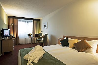 La chambre á deux lits - L'hôtel Mercure Budapest Buda á 4 étoiles