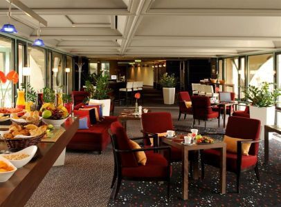 Hotel Mercure Budapest 会議センタ―の外にレストランでもイベントを行なえます
