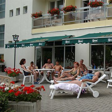 Taras Hotelu Nagyerdo w Debreczynie