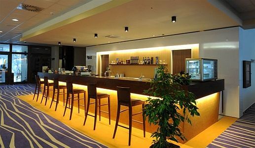 Hunguest Hotel Forrás Szeged - Bar Cafetería