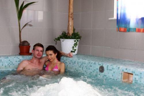 Hotel Griff Budapest - Jacuzzi - Schöne Wochenende in der Nähe der Stadtzentrums