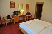 3-star hotel on the shore of lake Balaton in Balatonvilagos