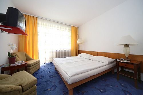 Hébergement pas cher au lac Balaton, dans les hotels 2 et 3 étoiles de l'Hotel Club Aliga