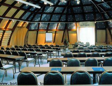 La salle de conférence - Hôtel Helikon Keszthely - lac Balaton, Hongrie - Business et Wellness