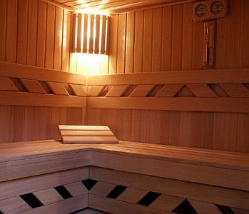 Goedkope hotels aan de oever van het Balatonmeer - sauna - 3-sterren Hotel Helikon in Keszthely, Hongarije